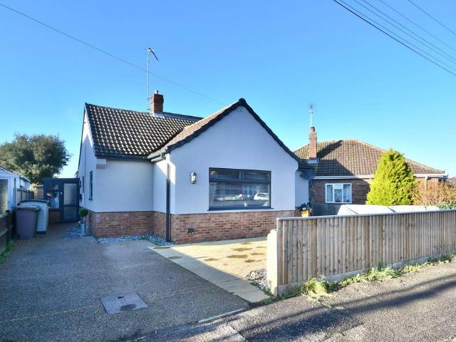 4 bedroom chalet for sale