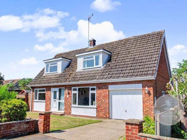4 bedroom chalet for sale