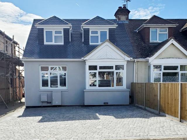 4 bedroom chalet for sale