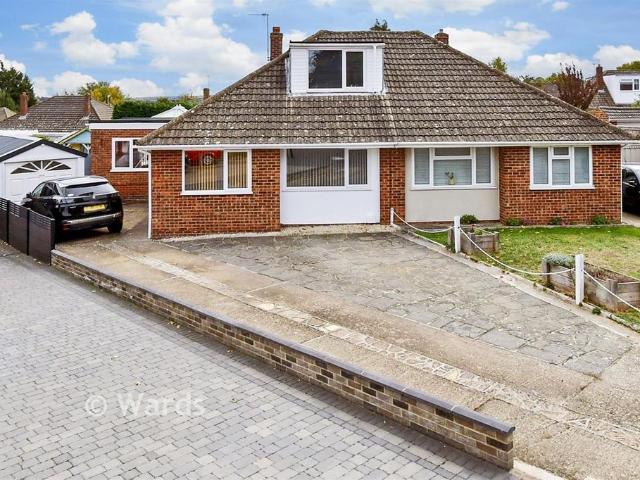 4 bedroom chalet for sale