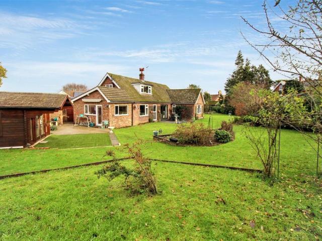 4 bedroom chalet for sale
