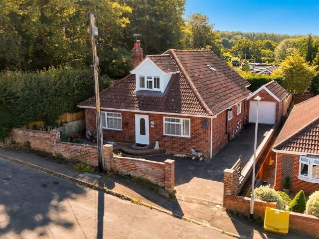 4 bedroom chalet for sale