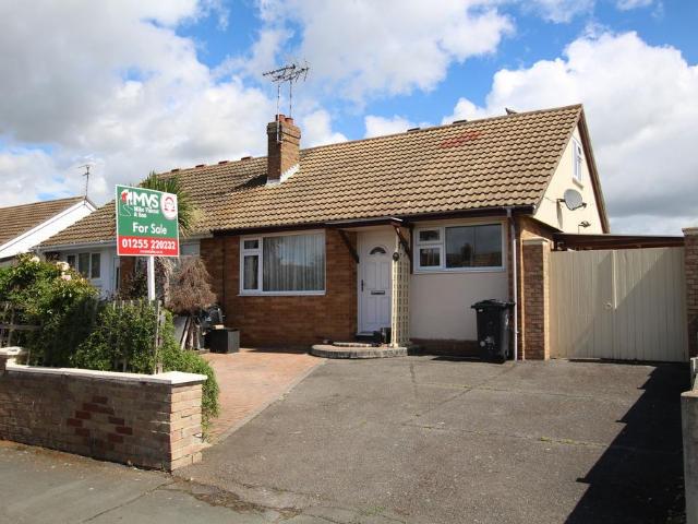 4 bedroom chalet for sale