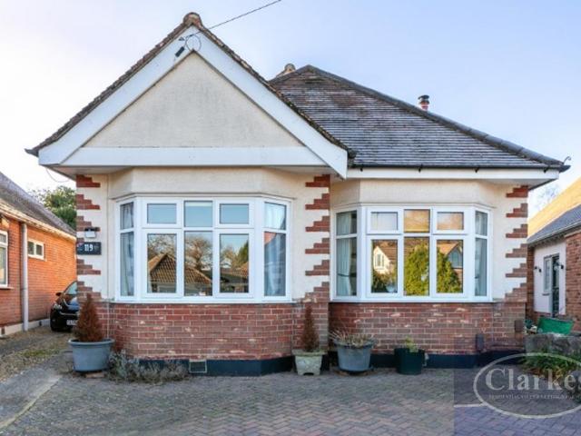 4 bedroom detached bungalow for sale