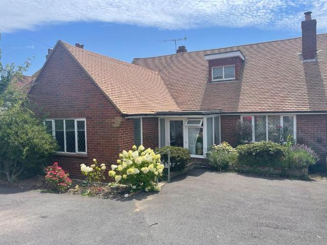 4 bedroom chalet for sale