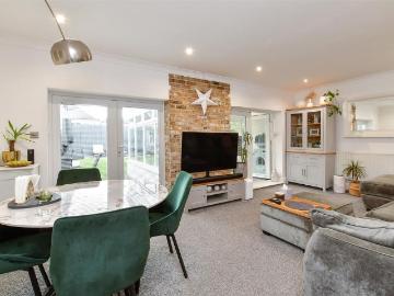 Woodingdean, Park Crescent BN2 Brighton, BN2, Brighton, East Sussex county, Sussex