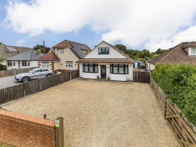 4 bedroom chalet for sale