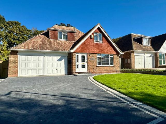 4 bedroom chalet for sale
