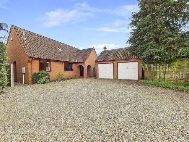 4 Bedroom Chalet House