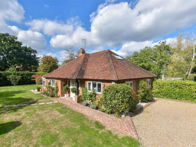 4 Bedroom Chalet House