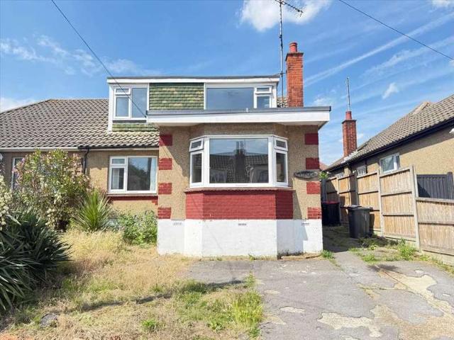 3 Bedroom Chalet House