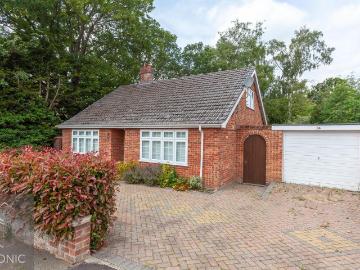 4 bedroom chalet to rent