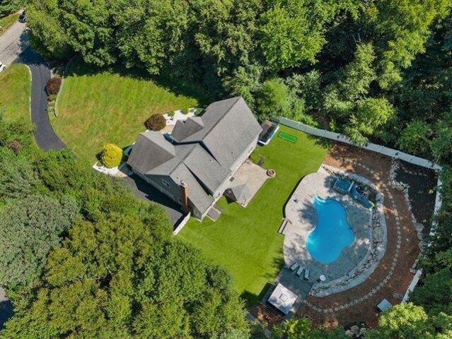 4 bedroom, Charlton MA 01507 105257151