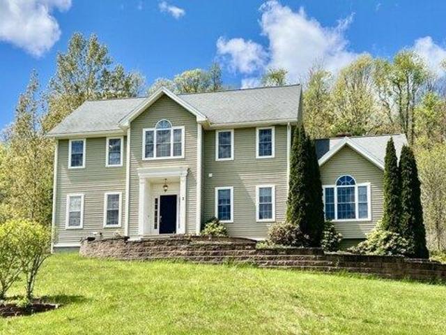4 bedroom, Charlton MA 01507 105315130