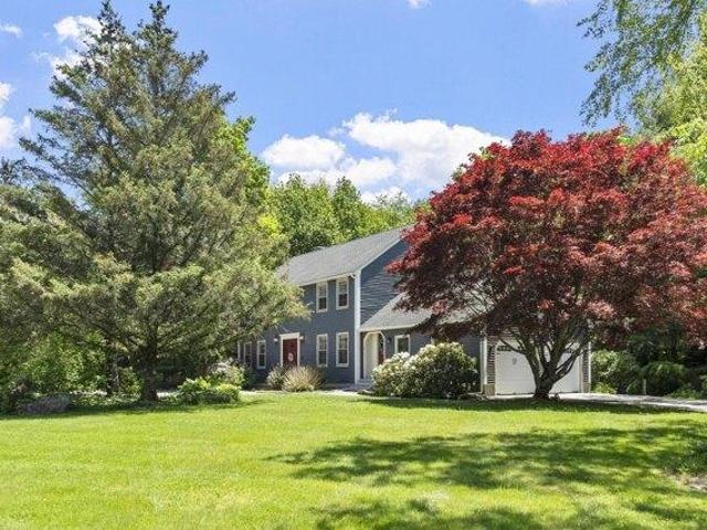 4 bedroom, Charlton MA 01507 105401058