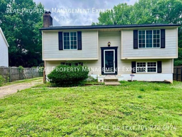 4 bedroom, Charlotte NC 28215 LS104386001