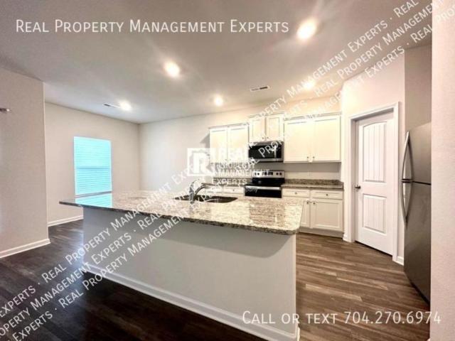 4 bedroom, Charlotte NC 28215 LS103863206