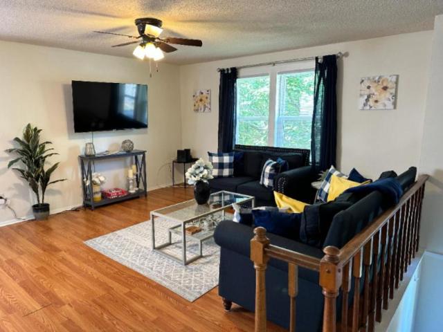 4 bedroom, Charlotte NC 28227 104837959
