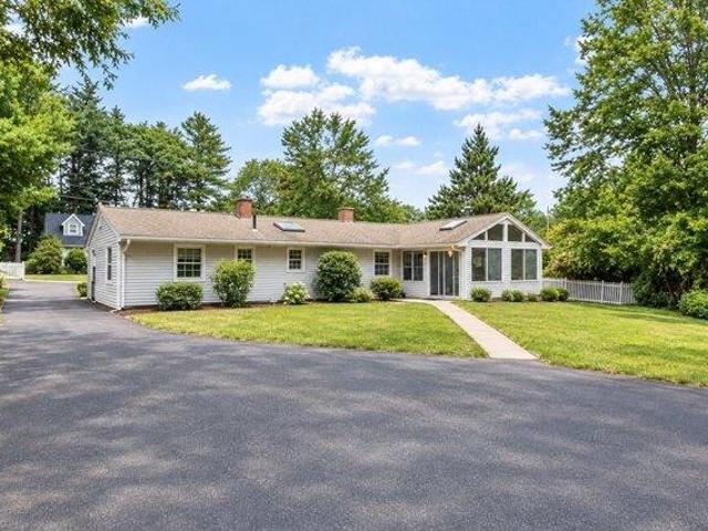 4 bedroom, Chelmsford MA 01824 105534632