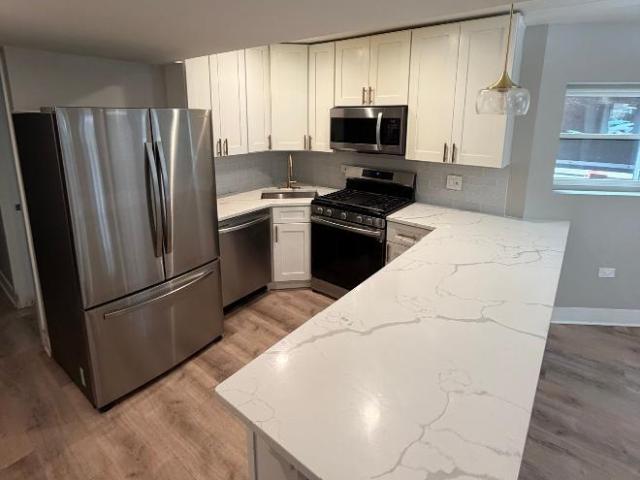 4 bedroom, Chicago IL 60641 105622354
