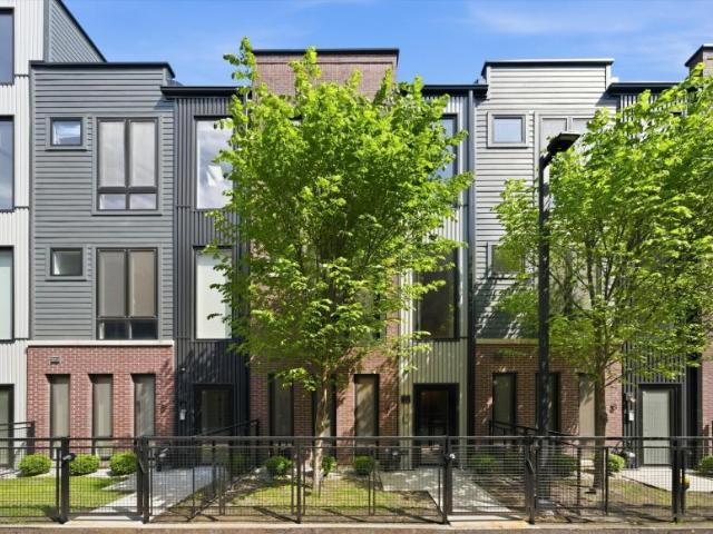 4 bedroom, Chicago IL 60641 LS105422511