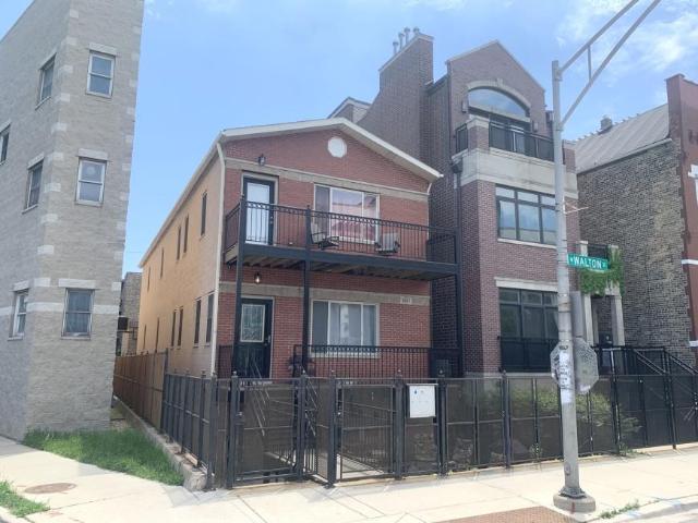 4 bedroom, Chicago IL 60642 105007217