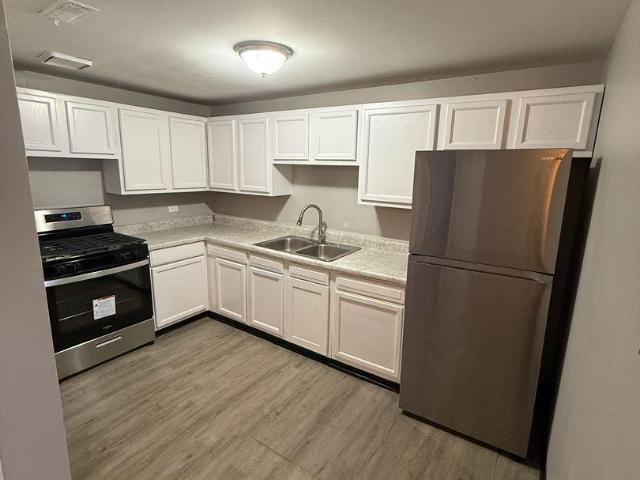 4 bedroom, Chicago IL 60612 95881183