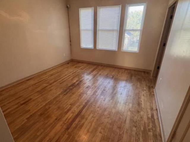 4 bedroom, Chicago IL 60628 106131808