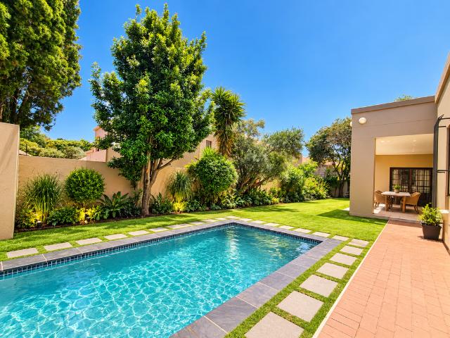 4 Bedroom Cluster To Let in Melrose