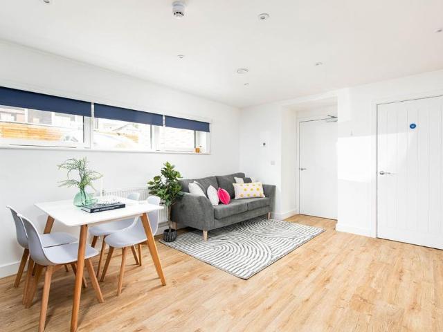 4 bedroom cluster house to rent