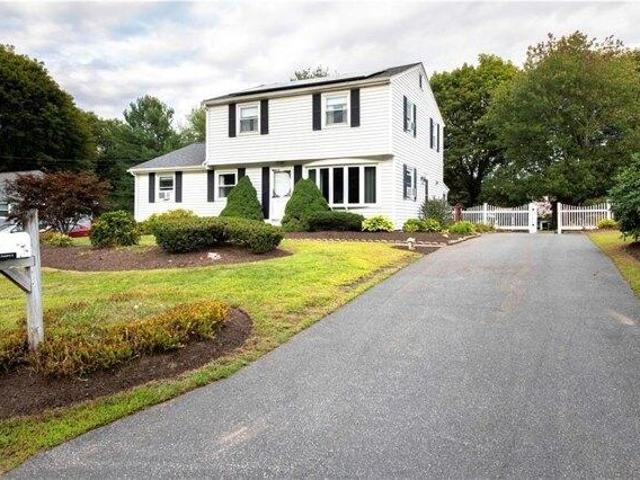 4 bedroom, Cumberland RI 02864 105610717