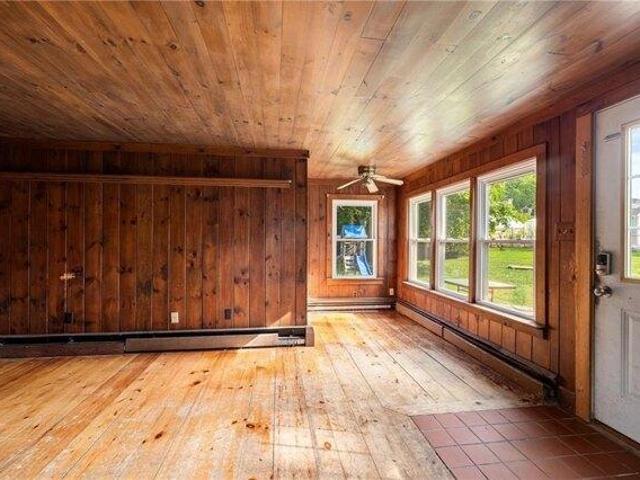 4 bedroom, Cumberland RI 02864 105710587