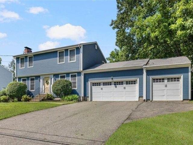 4 bedroom, Cumberland RI 02864 105711566