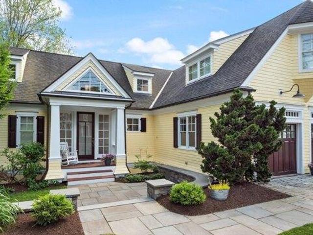 4 bedroom, Amesbury MA 01913 105493840