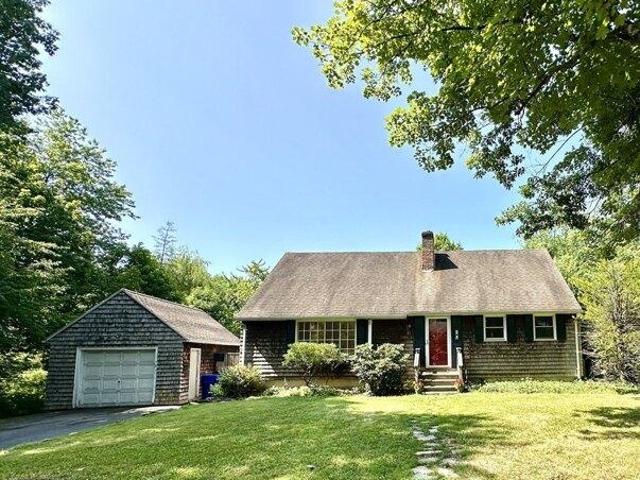 4 bedroom, Amherst MA 01002 104835862