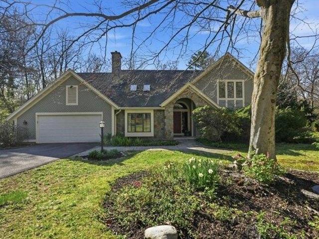 4 bedroom, Amherst MA 01002 105316573
