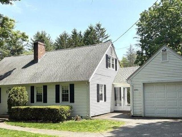 4 bedroom, Amherst MA 01002 105330711