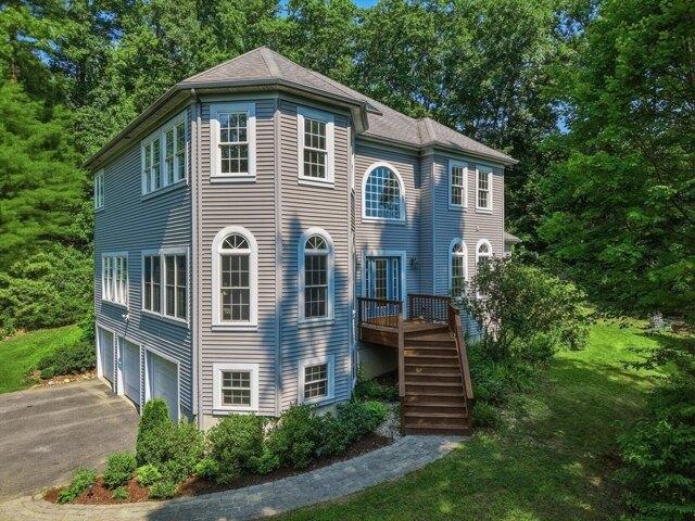 4 bedroom, Amherst MA 01002 105341468