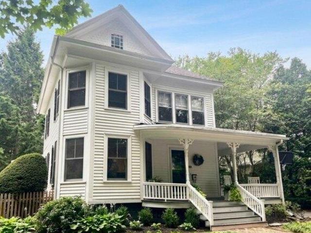 4 bedroom, Amherst MA 01002 105367157