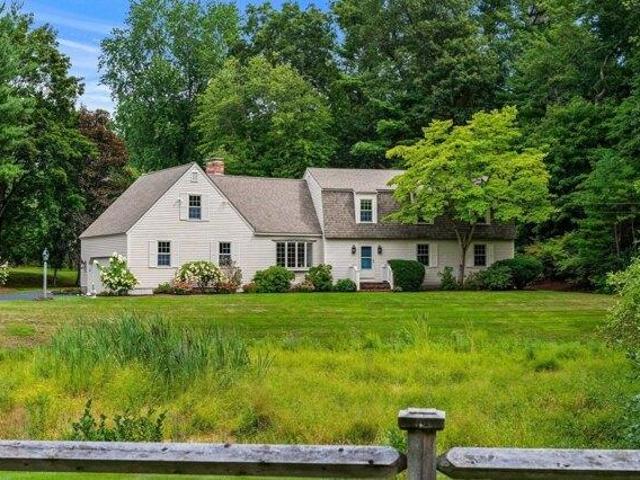4 bedroom, Andover MA 01810 105385080