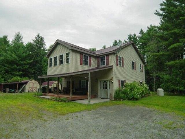 4 bedroom, Abbot ME 04406 105870655