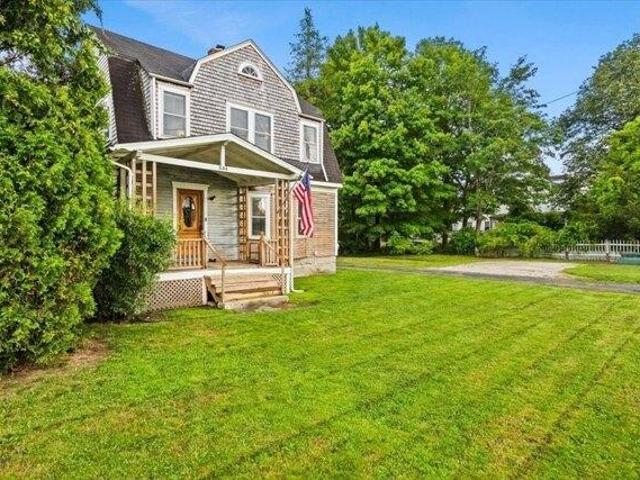 4 bedroom, Acushnet MA 02743 105549029