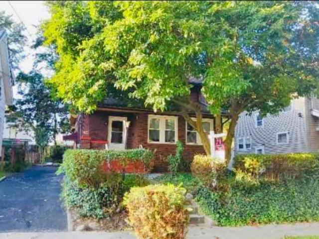 4 bedroom, Akron OH 44301 105778750
