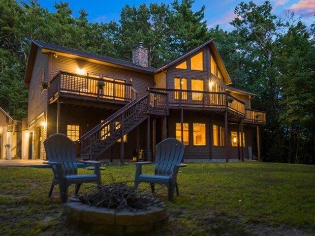 4 bedroom, Alton NH 03810 105574484