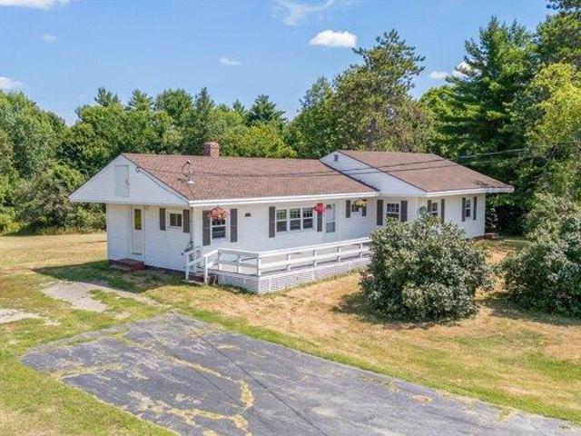 4 bedroom, Albion ME 04910 105651315