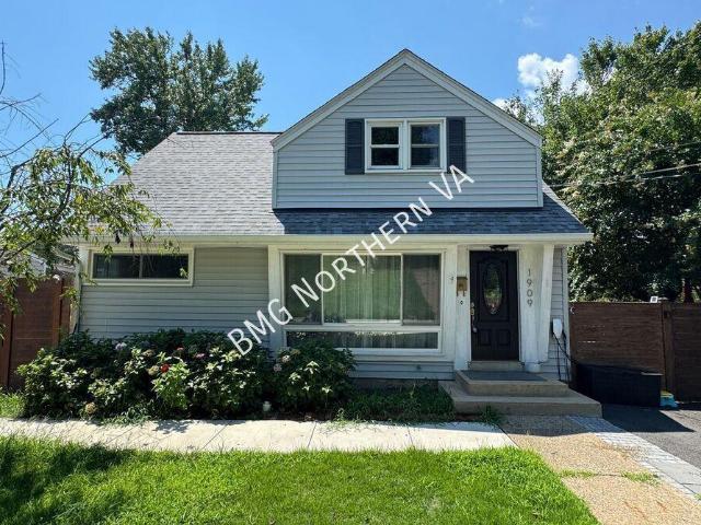 4 bedroom, Alexandria VA 22307 105219056