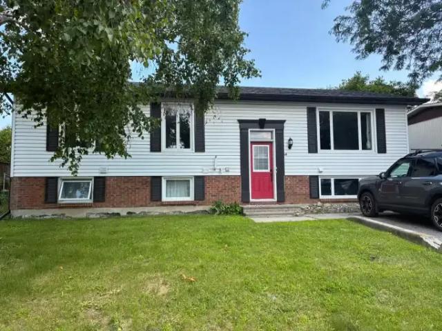 4 Bedroom Apartment Ottawa ON 104638299