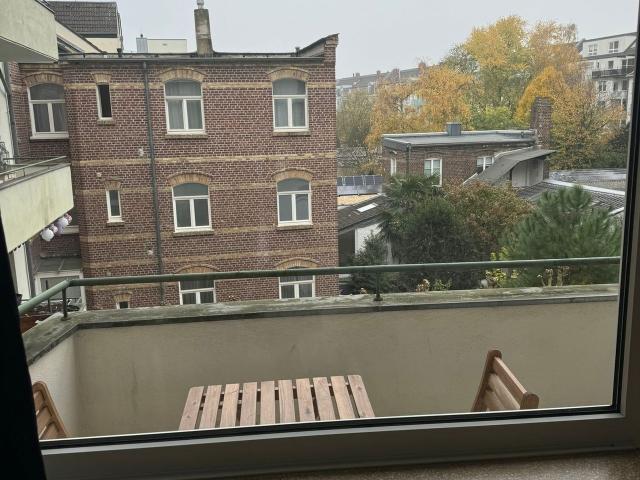 4 bedroom apartment at fancy Oberkassel Luegallee, Dusseldorf Amsterdam Apartments for Rent