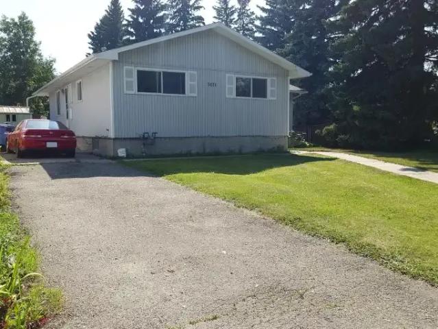 4 Bedroom Apartment Calgary AB 104506774