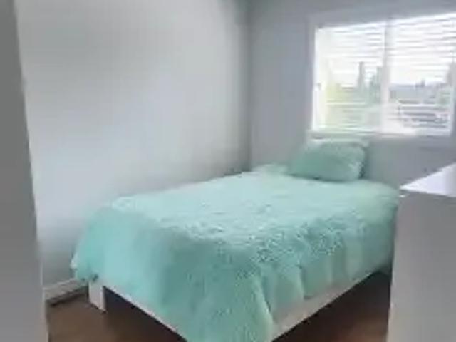 4 Bedroom Apartment Calgary AB 104563246